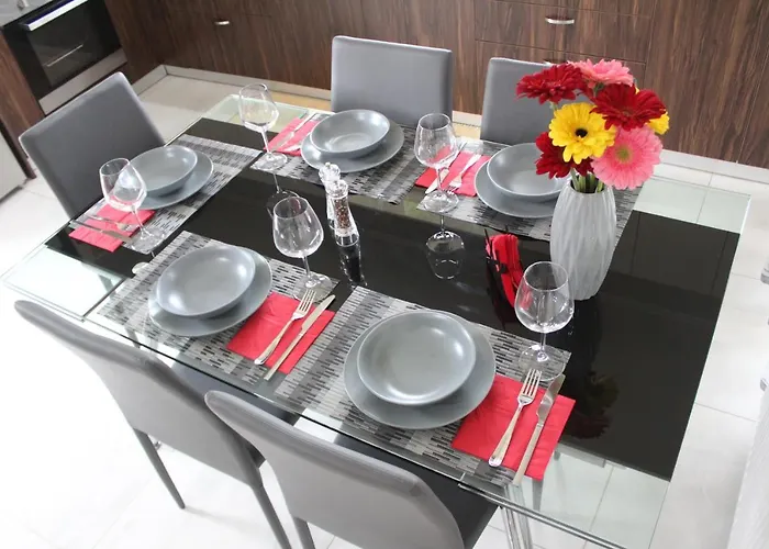 Kallia\'S Modern Apartment
