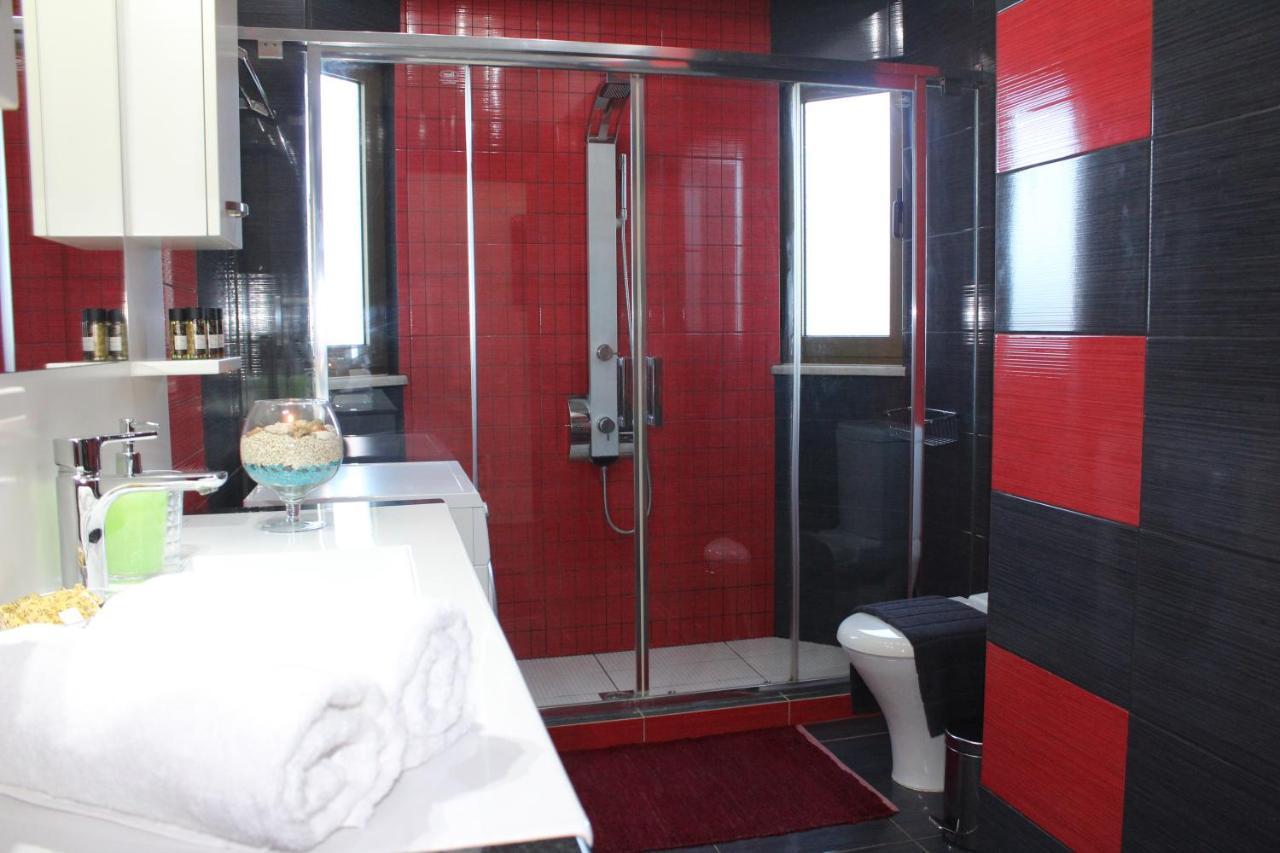 Kallia's Modern Daire *