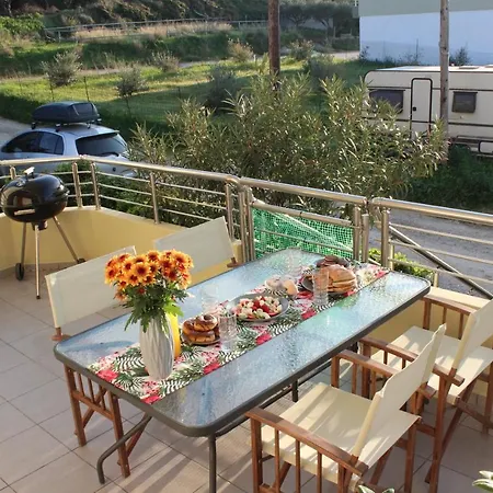 Kallia'S Modern Apartment Kíssamos Dış mekan fotoğraf