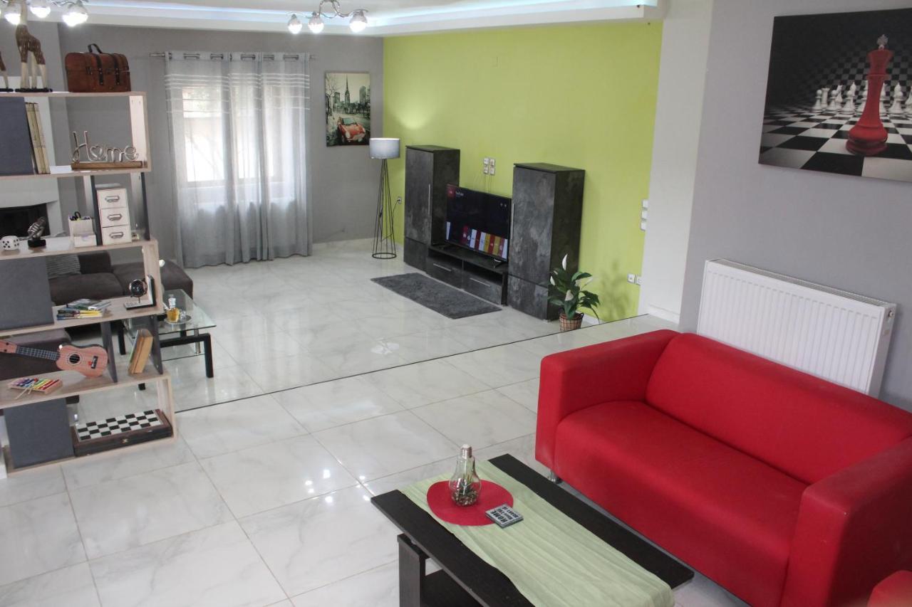 Kallia's Modern Κίσσαμος